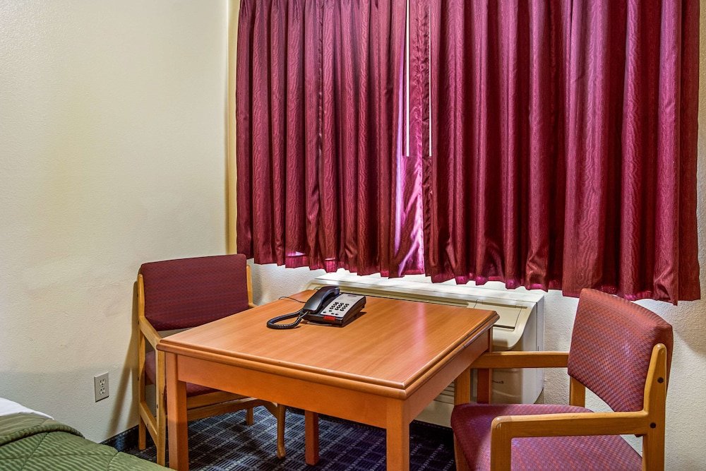 Фото Rodeway Inn