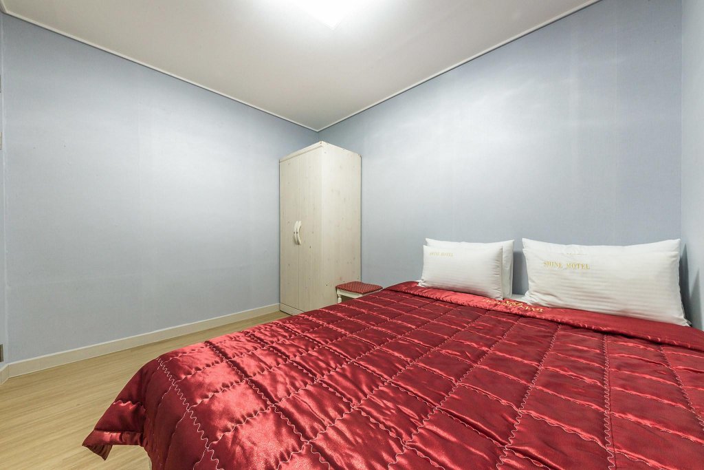 Фото Shine Hotel