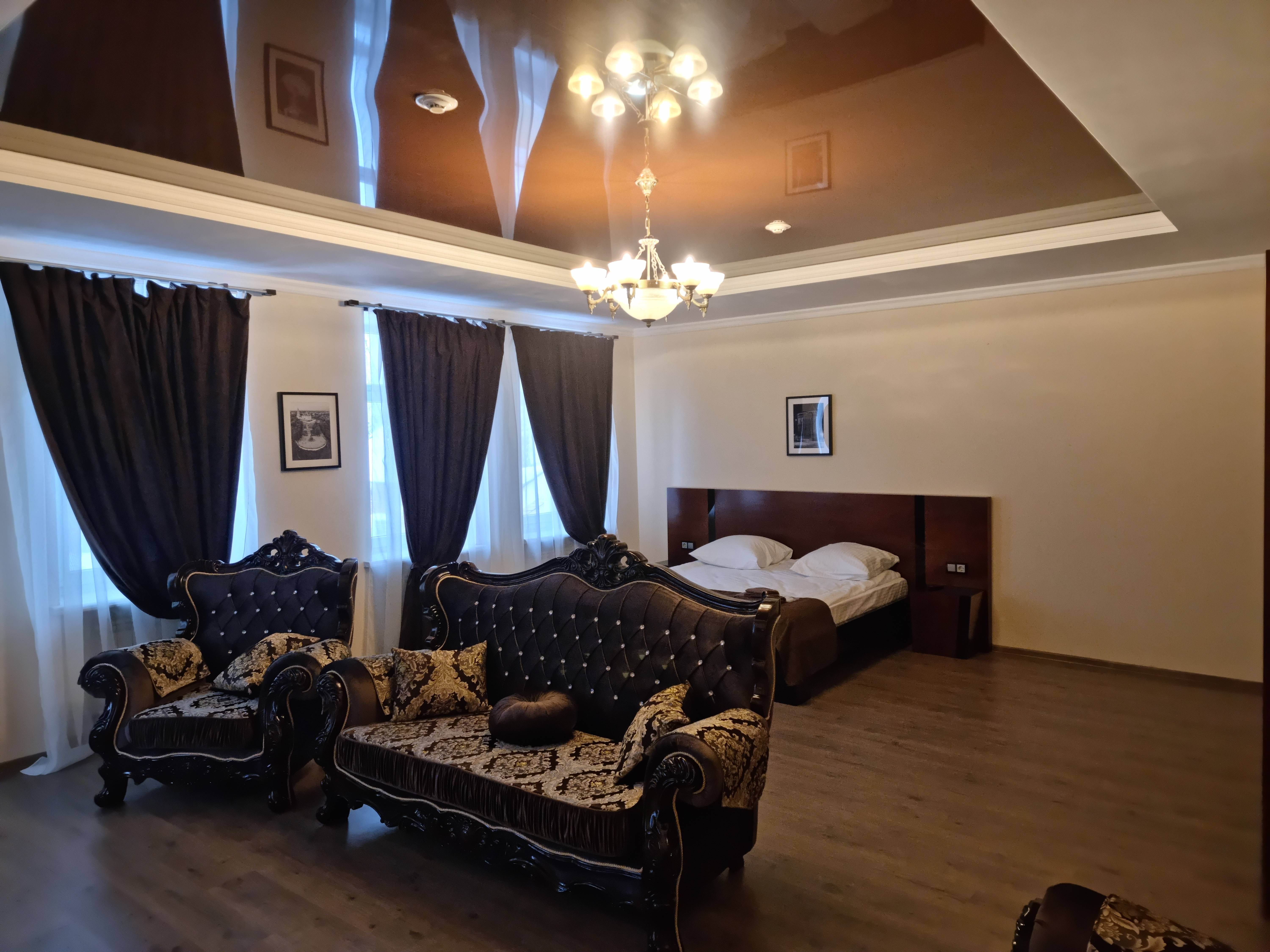 Фото отеля 2