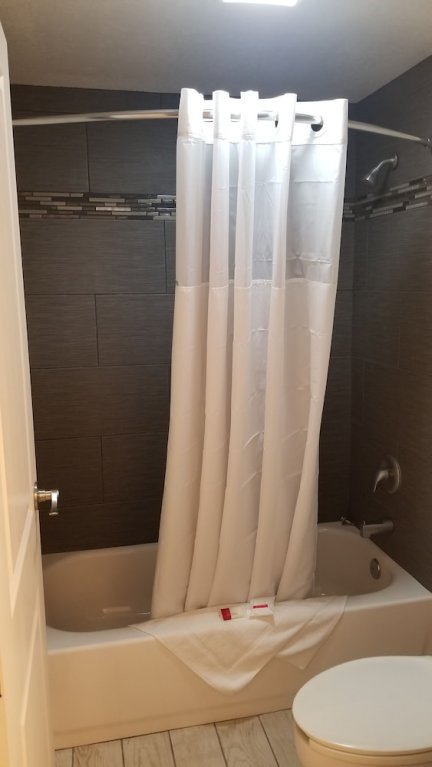 Фото Travelodge by Wyndham Pueblo