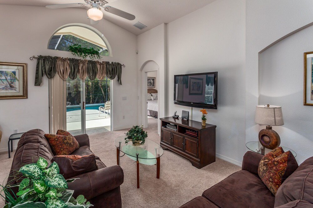 Фото 4630 4 Bedroom Private Pool Home, Cumbrian Lakes