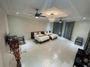 Cocktail and Dreams Hotel (Greater Accra Region, Tema Metropolitan, Tema), hotel