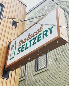 The Local Seltzery NuLu (Kentucky, Jefferson County, Louisville), entertainment center
