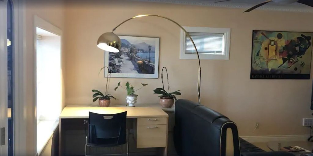 Фото Tropicana Suite Hotel