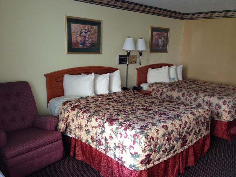 Фото Oyo Hotel Oklahoma City South I-35 and Se 29th