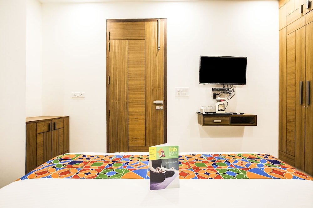 Фото FabHotel NStay 32