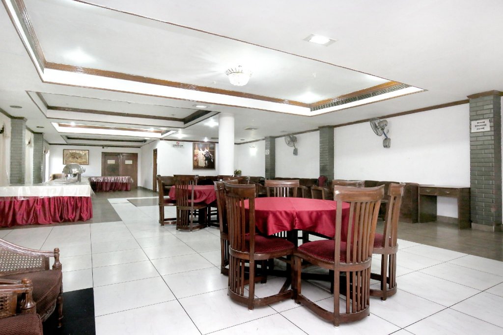 Фото Oyo 9985 Hotel Sekhon Grand