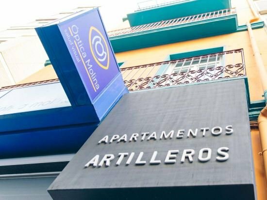 Гостиница Apartamentos Artilleros в Аликанте