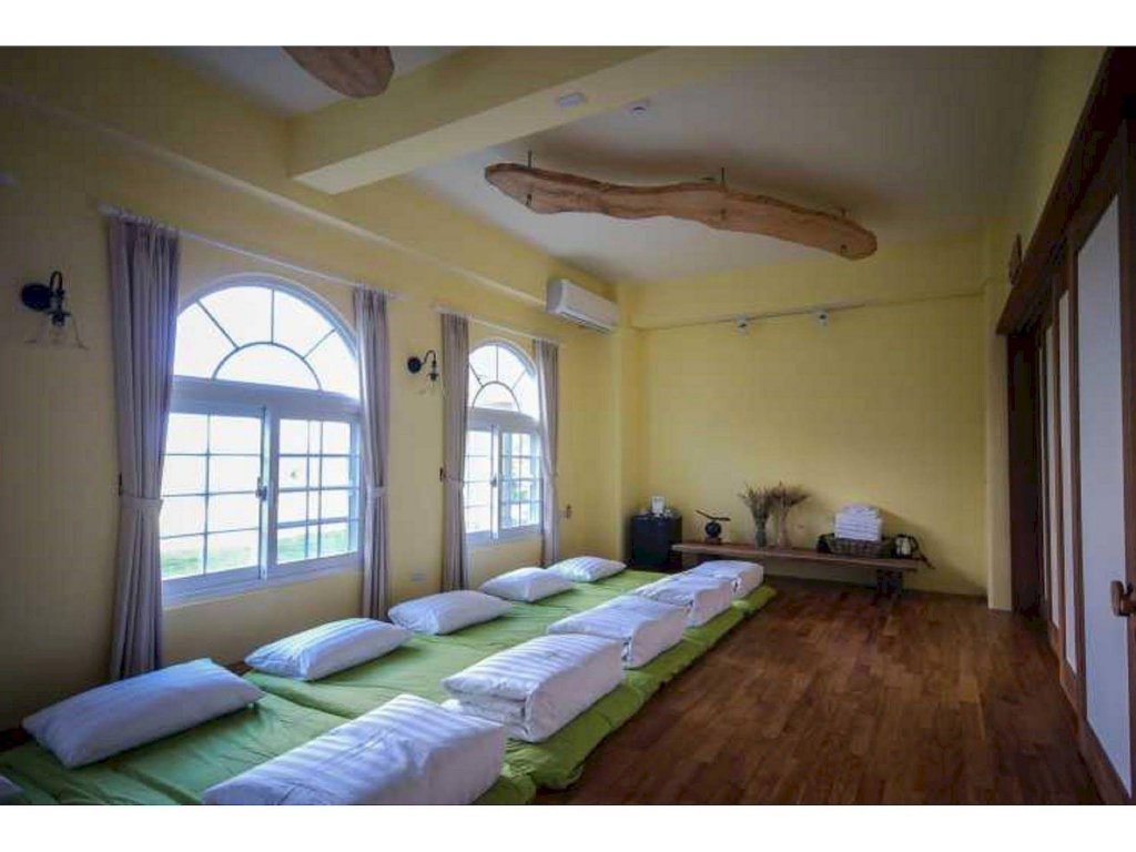 Фото Bonjour Bebe Hostel