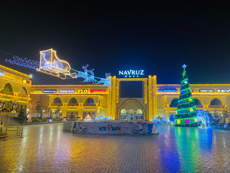 Savdo markazi Navruz Pavilioni, Andijon, foto