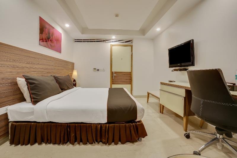 Фото Iris Park Hotel