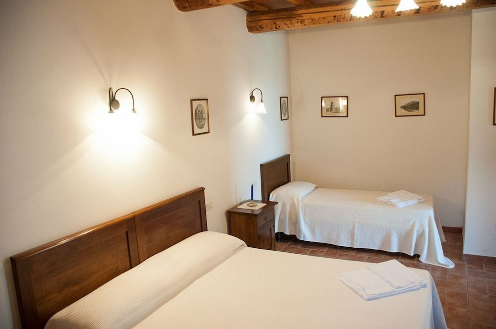 Hotel Il Poggio Delle Ginestre, Umbria, photo