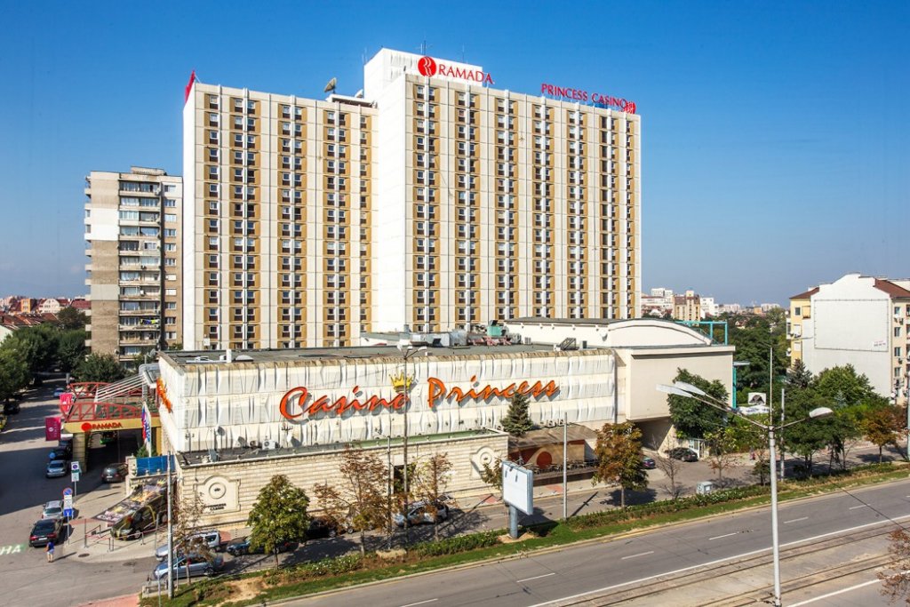 Фото отеля 2