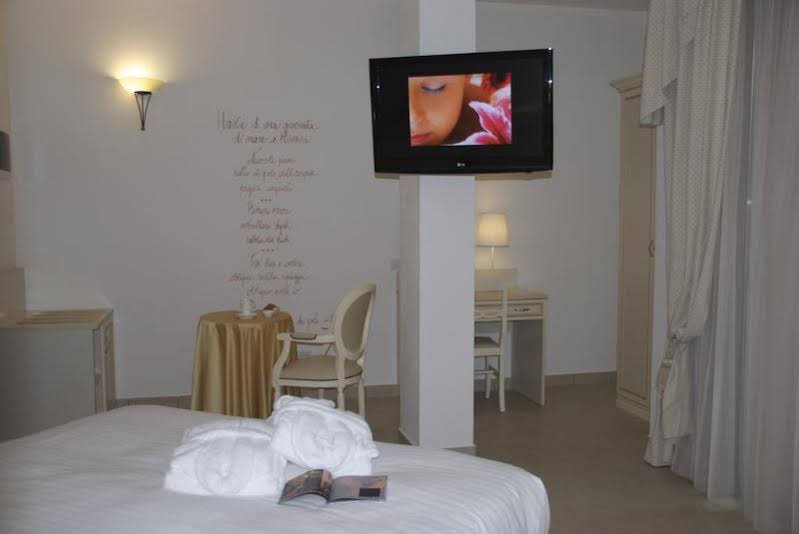 Фото Hotel Sovrana & Re Aqva SPA