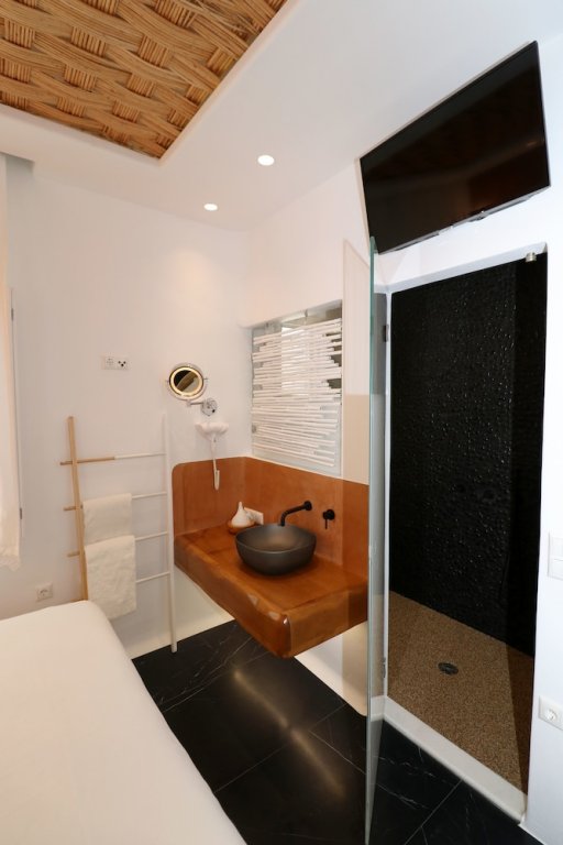 Фото AmazeU Naxos