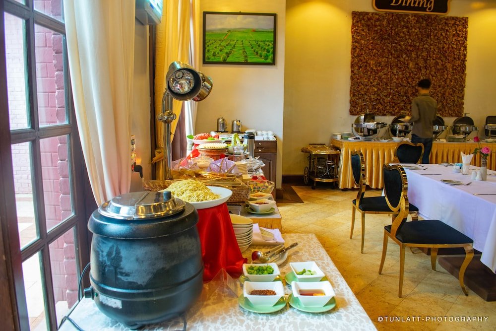 Фото Aureum Palace Hotel & Resort Pyin Oo Lwin