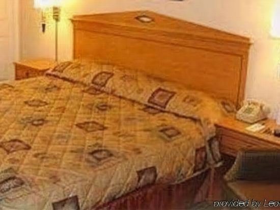 Фото Civic Center Inn