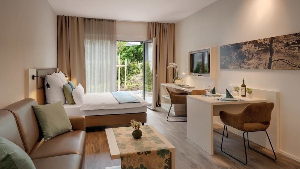 Фото Amper Art Hotel