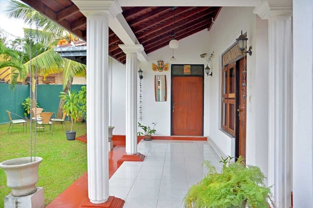 Фото Royal Waves Negombo