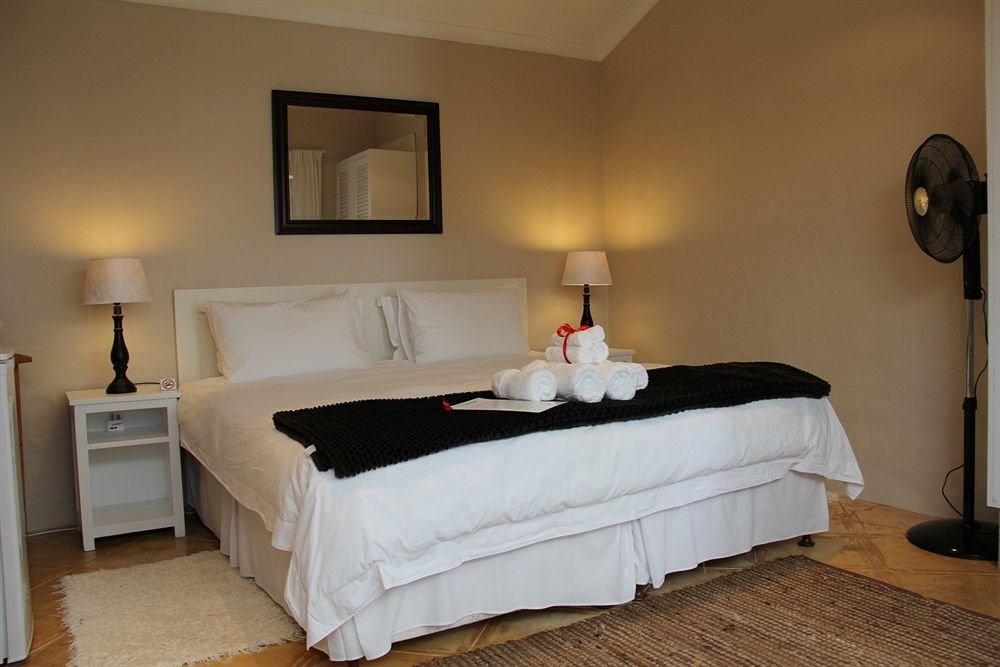 Фото La Boheme Bed and Breakfast