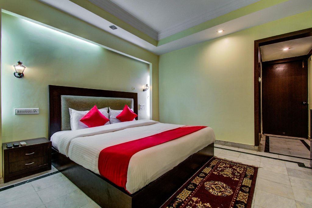 Фото Hotel Aashish