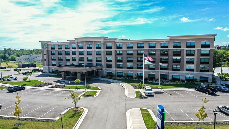 Holiday Inn Express and Suites-Elizabethtown North, an Ihg Hotel