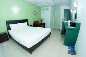 Do Wifi Hotel (Perak, Telok Intan), hotel