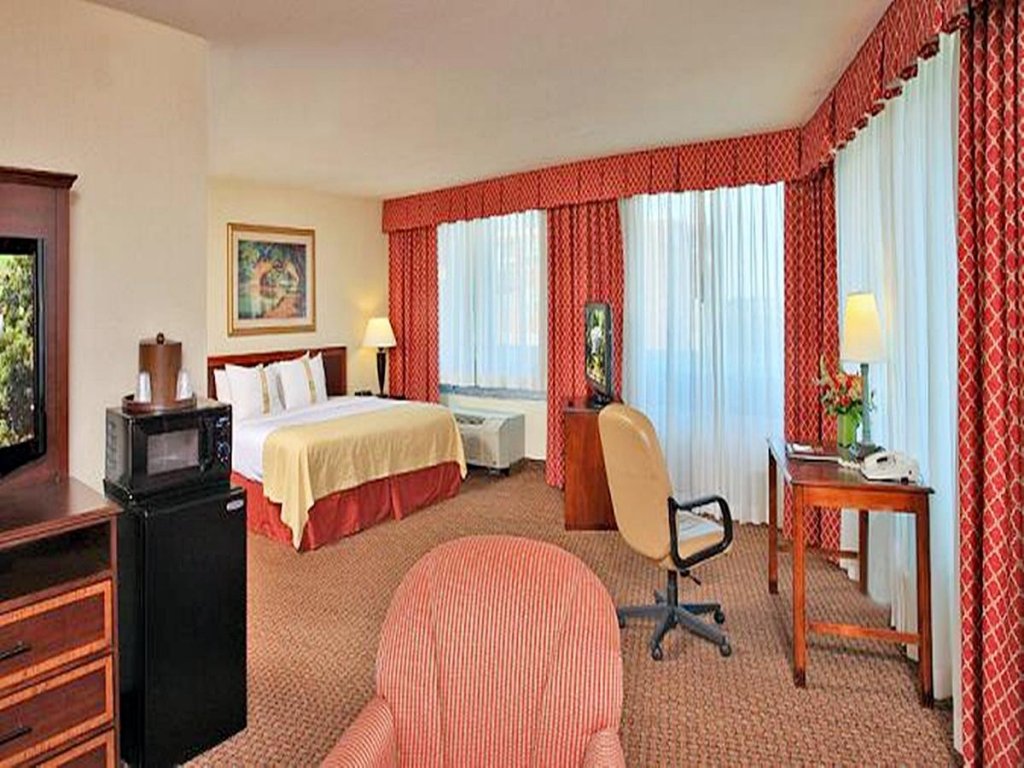 Фото Holiday Inn Washington-Central/White House, an Ihg Hotel 