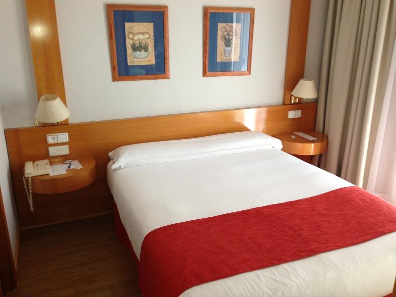 Фото Muralto Madrid Princesa