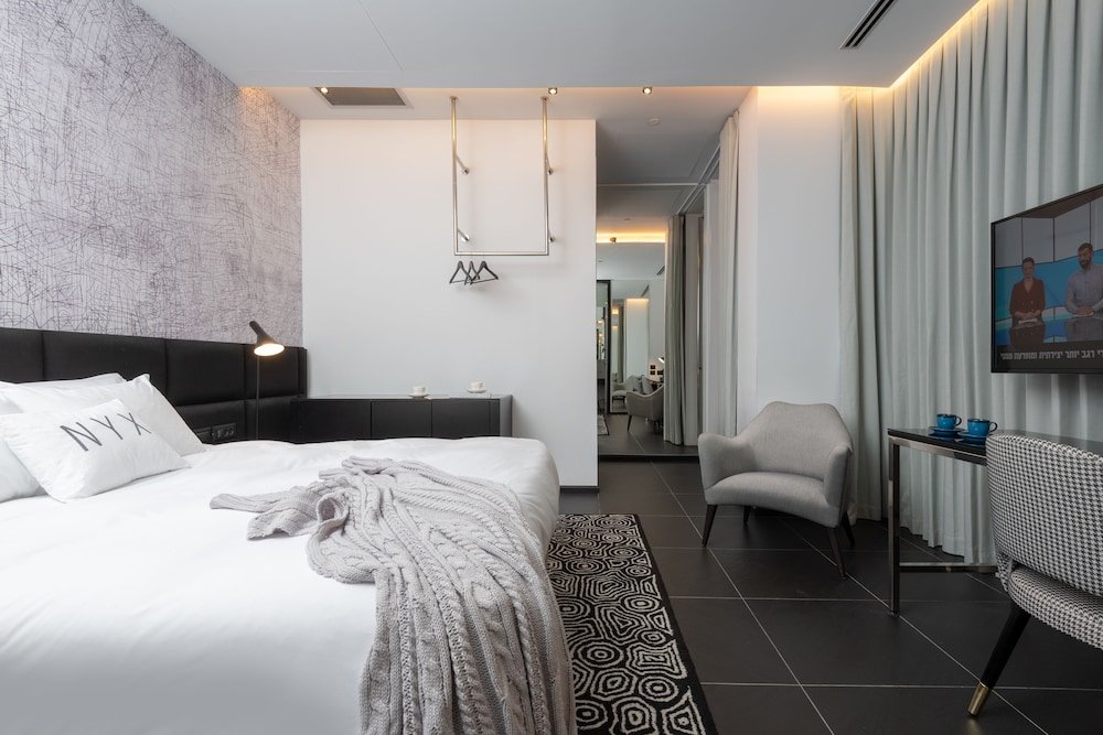Фото Nyx Herzliya