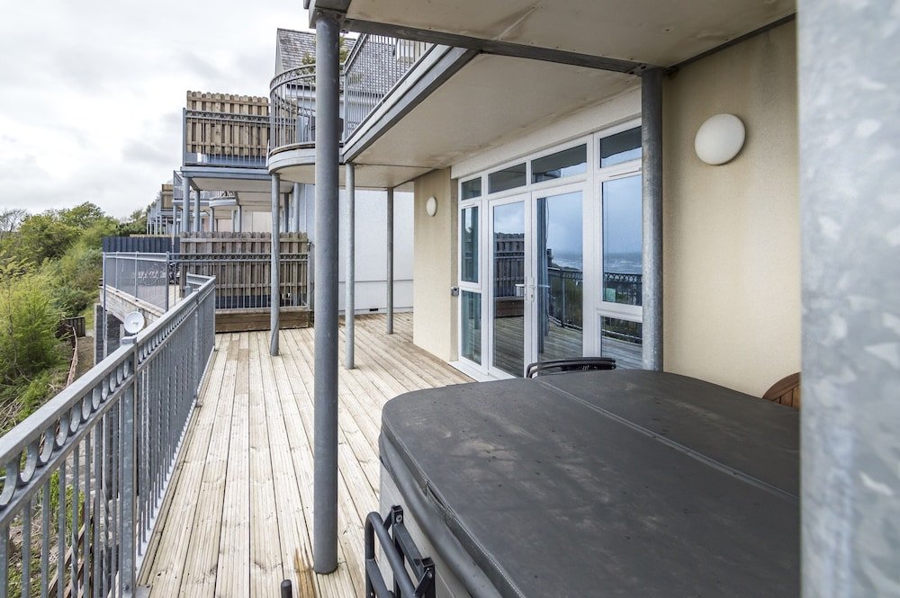 Фото Dunes End - 2 Bedroom Apartment - Pendine