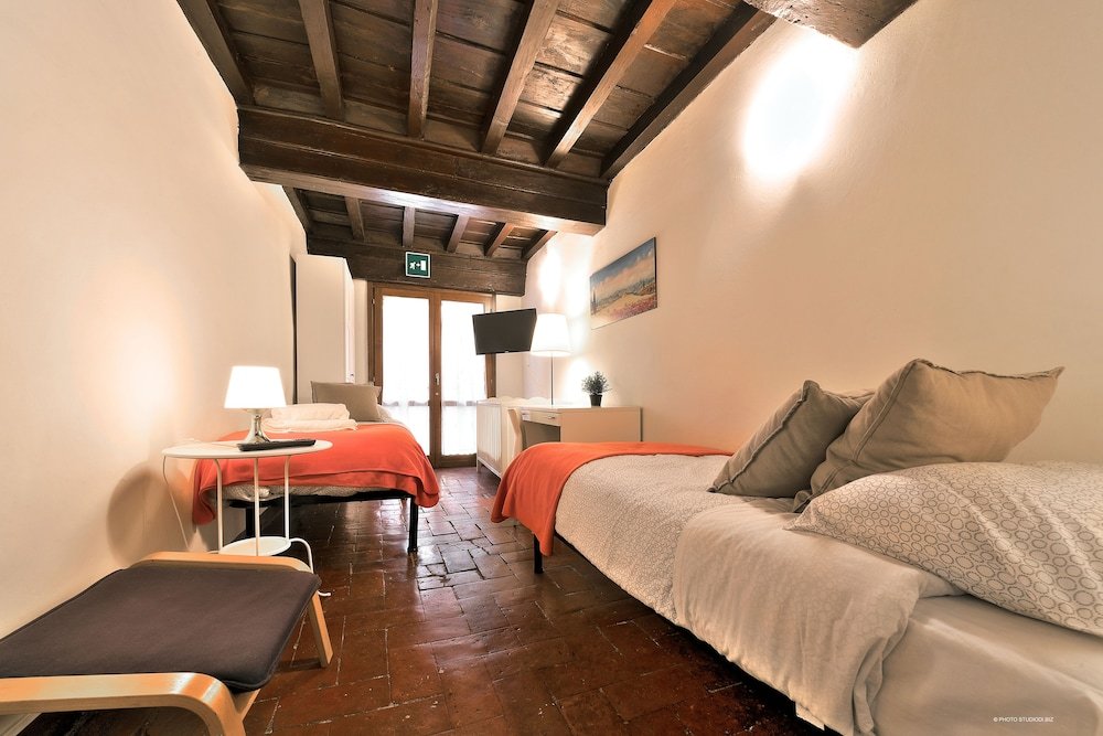 Фото Wine Apartments Florence Ciliegiolo