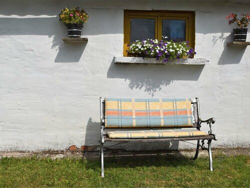 Гостиница Cozy Holiday Home in Schwarzbach Thuringia With Garden