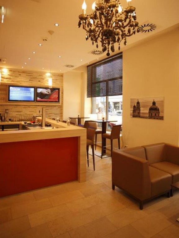 Фото H+ Hotel München