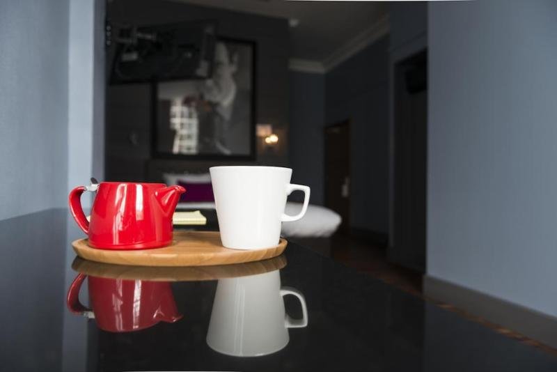 Фото Angel's Share Hotel