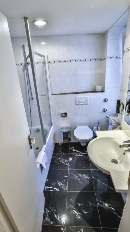 Фото Novum Hotel Continental Frankfurt