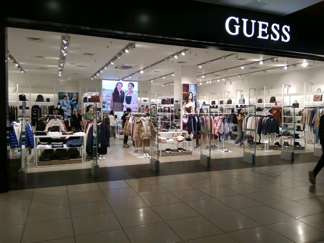 butik guess