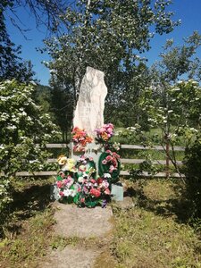 Памятник погибшим в годы войны (Красноярский край, Курагинский район, посёлок Чибижек, Заречная улица), памятник, мемориал в Красноярском крае