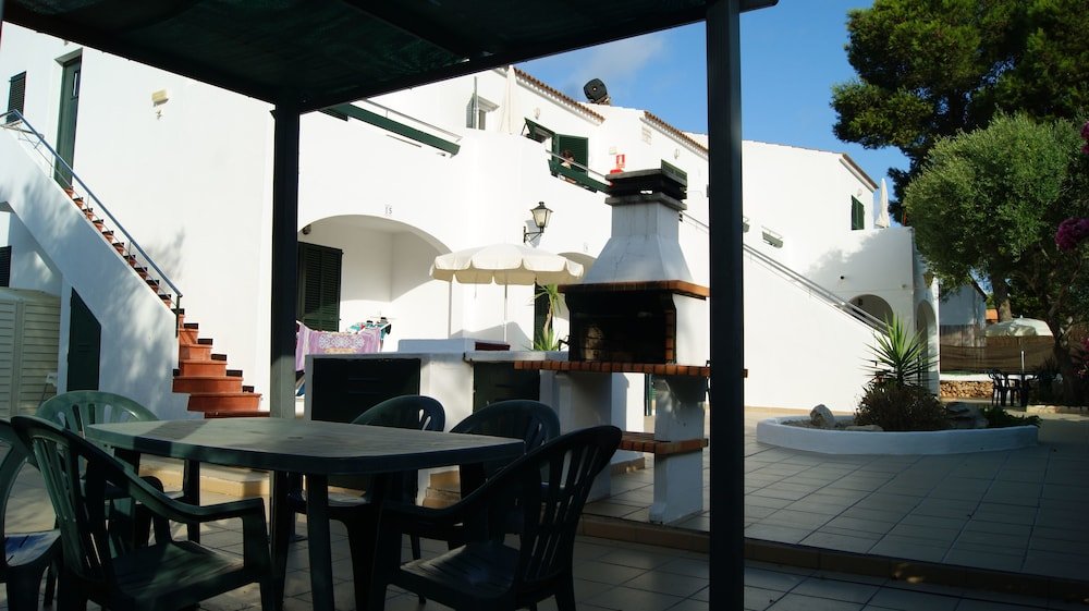 Фото Apartamentos Ses Anneres