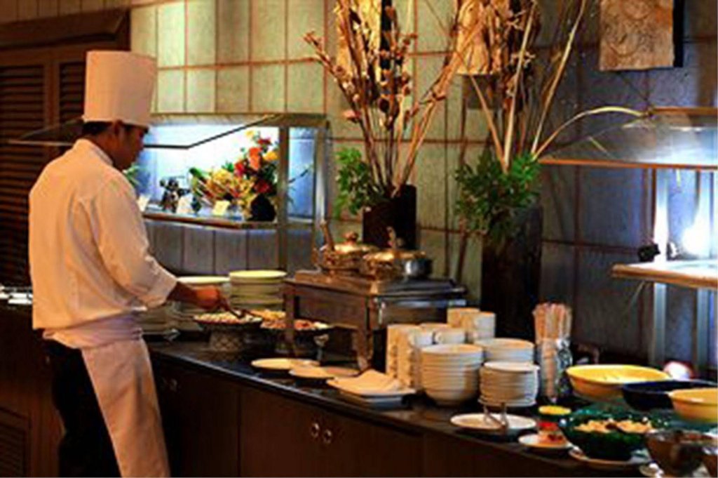 Фото Pinnacle Lumpinee Park Hotel