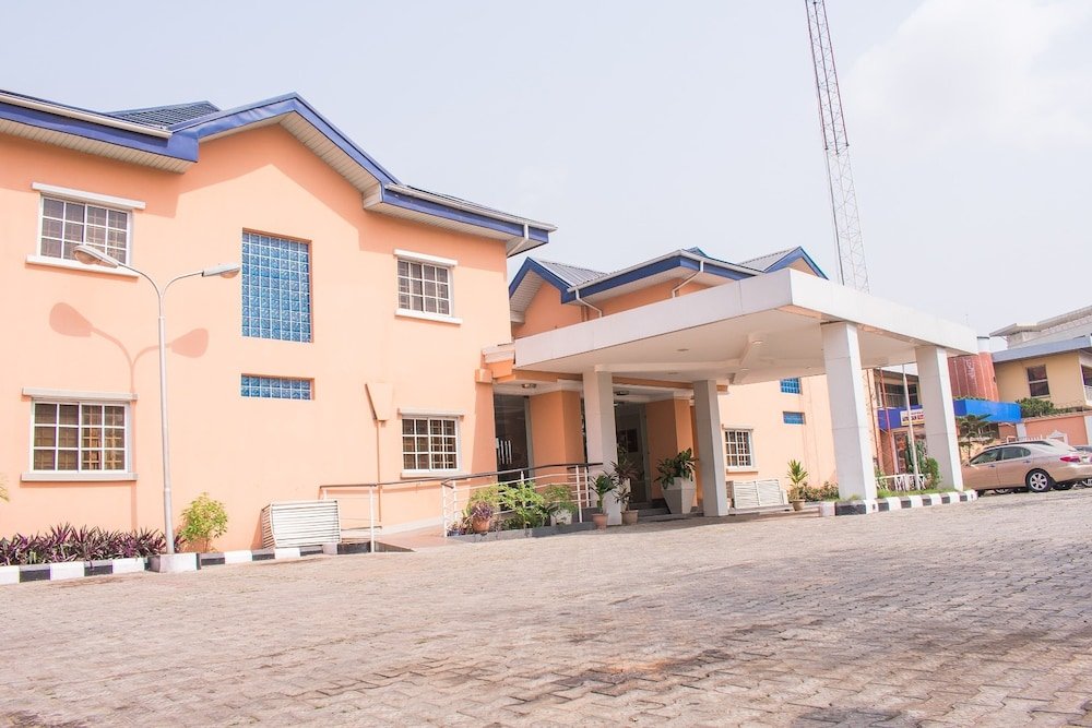 Фото отеля 1