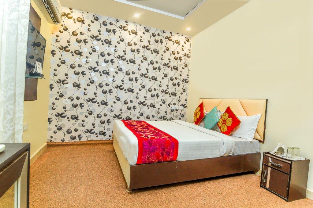 Фото Oyo 10750 O'live Inn