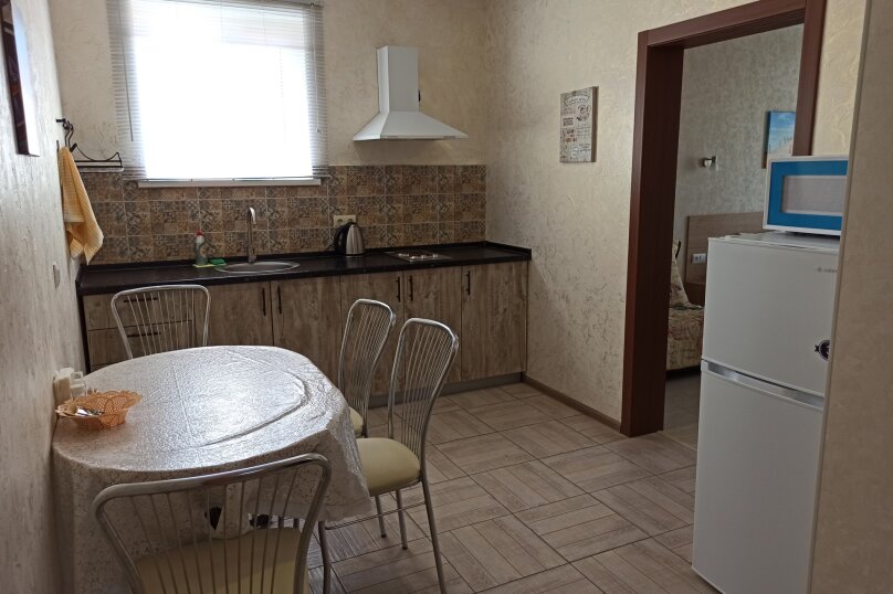 Фото На Кати Соловьяновой 14а