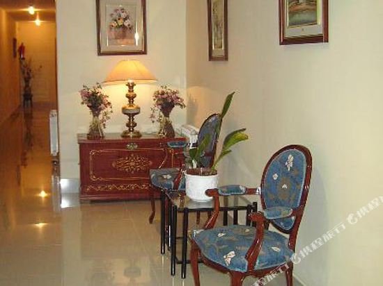 Фото Hostal Moncloa