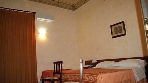 Фото Hotel Gresi