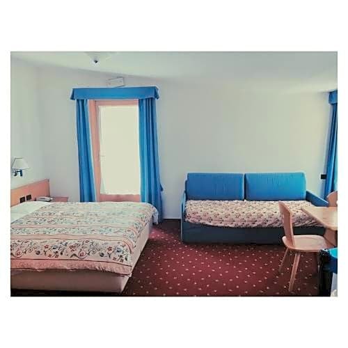 Фото Hotel Garni Enrosadira