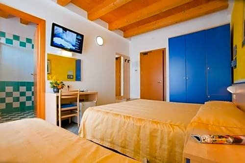 Фото Hotel Helen