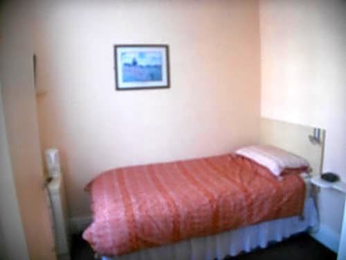 Фото St Annes Hotel