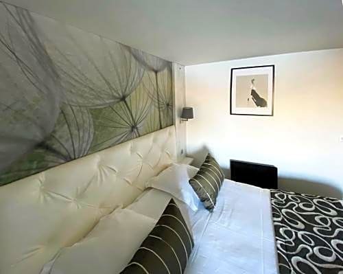 Фото Hôtel des Lacs