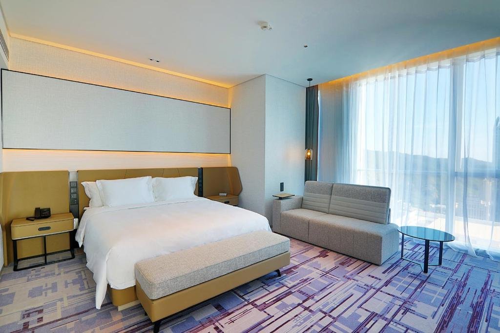 Фото Crowne Plaza Dalian Xinghai